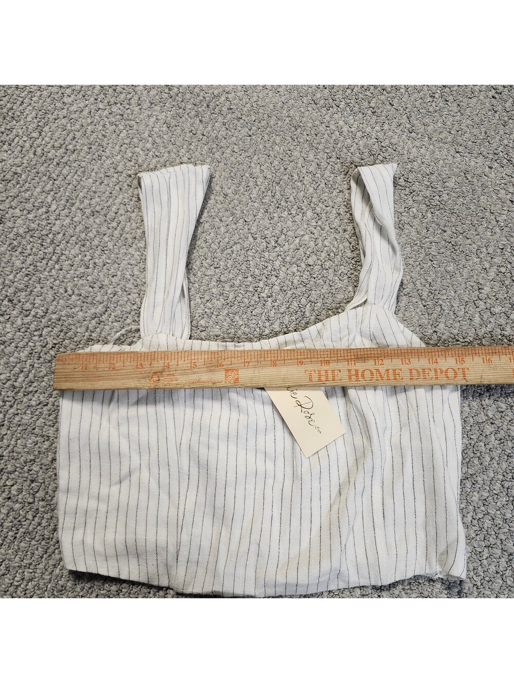 Allie Rose White Pinstripe Crop Top with Wide Straps Size Large NWT - Picture 3 of 7